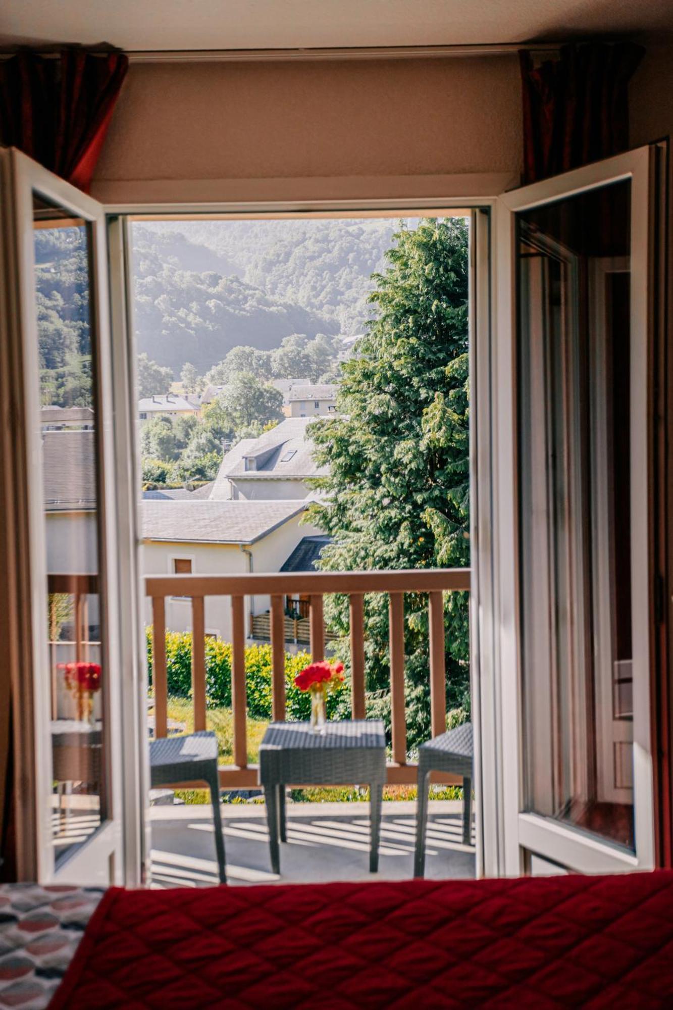 Hotel Le Montaigu Luz-Saint-Sauveur Exterior foto